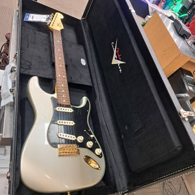 Store Special Product - Fender Custom Shop \